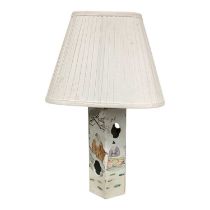 Table lamp of the Chinese Republic era