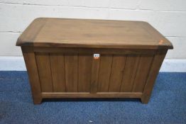 A MODERN OAK BLANKET CHEST, width 92cm x depth 46cm x height 53cm, condition report: overall good