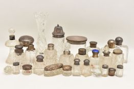 A BOX OF ASSORTED VANITY JARS, SCENT BOTTLES, POSY VASE, PEPPERETTES ETC, a variety of cut glass