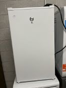 A HOOVER HHTL482WKN UNDER COUNTER FRIDGE width 47cm, depth 45cm, height 85cm (PAT pass and working