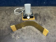 A LUTHIERS BEND IRON with 14cm high iron, temperature control and a brass pressure plate (PAT failed