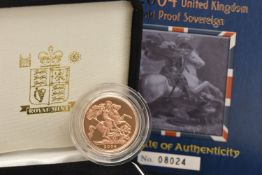THE ROYAL MINT - THE 2004 UNITED KINGDOM GOLD PROOF SOVEREIGN, struck in 22ct gold, obverse