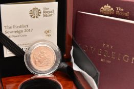 THE ROYAL MINT THE PIEDFORT SOVEREIGN 2017 GOLD PROOF COIN struck in 22ct gold, obverse designer: