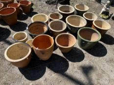 FIFTEEN GLAZED PLANT POTS, the largest being 29cm, Condition Report: a couple have losses or