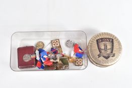 AN ASSORTMENT OF BRITISH AND FRENCH MEDALS AND A LIMITED EDITION ZIPPO LIGHTER, the medals include