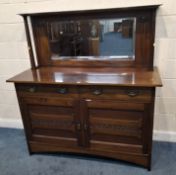 AN ART NOUVEAU MAHOGANY MIRROR BACK SIDEBOARD, the bevelled mirror plate flanked by two square