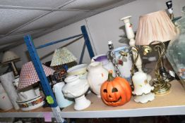A LARGE GROUP OF DECORATIVE CERAMICS AND LAMPS to include a ceramic pumpkin head a/f, four sets of