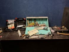 A CARPENTERS TOOLBOX AND A TRAY CONTAINING TOOLS, including Black and Decker drill and rotary