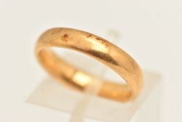 A 22CT GOLD WIDE BAND POLISHED RING, approximate band width 3.9mm, hallmarked 22ct Birmingham,