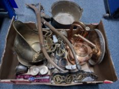 ONE BOX AND LOOSE OF DECORATIVE METALWARE to include a box containing a copper bugle, a copper
