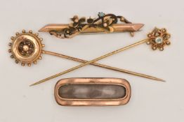 A SMALL ASSORTMENT OF JEWELLERY, to include a yellow metal stick pin with beading detail, stamped