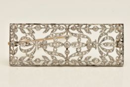 AN EARLY 20TH CENTURY DIAMOND BROOCH, a circa 1930s rectangular form Belle Epoque style brooch,