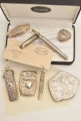 AN ASSORTMENT OF WHITE METAL ITEMS, to include a white metal compact, two vestas, a scent bottle,