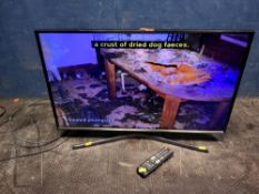 A SAMSUNG UE32J5800AK 32in SMART TV with remote (PAT pass and working) Dimensions:32 inch screen