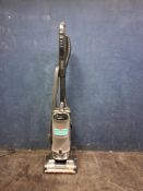 A SHARK POWERED LIFT AWAY DUO CLEAN VACUUM CLEANER (PAT pass and working)