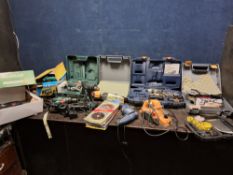 A COLLECTION OF POWER TOOLS including Black and Decker router and cordless drill, a Performance