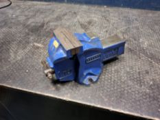 A RECORD 1-TON ENGINEERS' VICE with 4in jaws