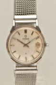 A GENTS 'OMEGA CONSTELLATION' WRISTWATCH, automatic movement, round silvered dial signed 'Omega'