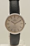 A GENTS 'OMEGA DE VILLE' WRISTWATCH, automatic movement, round silver textured dial signed 'Omega