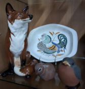 A SMALL GROUP OF ANIMAL AND BIRD THEMED CERAMICS, comprising a Beswick Fireside Model Fox no 2348 (