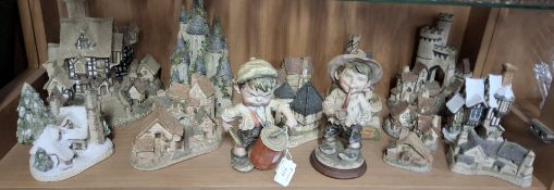 A GROUP OF DAVID WINTER SCULPTURES AND TWO GIUSEPPE ARMANI GULLIVERS WORLD FIGURES, the David Winter