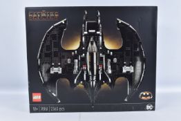 A BOXED AND SEALED 1989 BATWING LEGO SET, ref 76161, set is sealed in original packaging and assumed