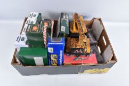 A QUANTITY OF BOXED MODERN DIECAST VEHICLES, to include Atlas Editions and Corgi Classics Eddie