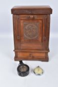 AN INTERESTING PIPE RACK CONNECTED TO WWI, A WWI COMPASS AND A MILITARY STOP WATCH, the pipe rack