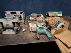 A COLLECTION OF MOSTLY BLACK AND DECKER POWER TOOLS, including a circular saw, a drill, a heat