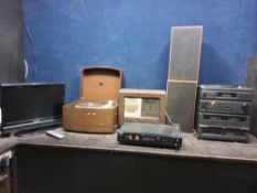 A COLLECTION OF AUDIO AND VISUAL EQUIPMENT including a Sony MDS-JE500 mini disc player (PAT passed