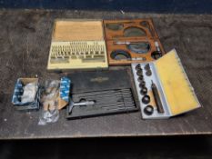 A COLLECTION OF ENGINEERS TEST EQUIPMENT, including a Coventry gauge and tools slip gauge set, a