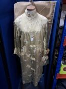 VINTAGE 'BEST GARMENTS' HONG KONG GOLD SILK BROCADE CHINOISERIE ROBE & MATCHING BAG, a mid-century