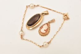 AN ASSORTMENT OF JEWELLERY, to include a 9ct gold smoky quartz pendant, hallmarked 9ct Birmingham,