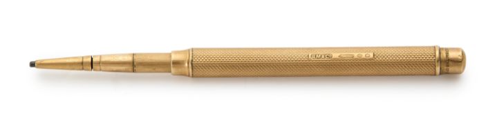 Sampson Mordan & Co. An early 20th century 9ct gold propelling pencil, with an engine turned fini...