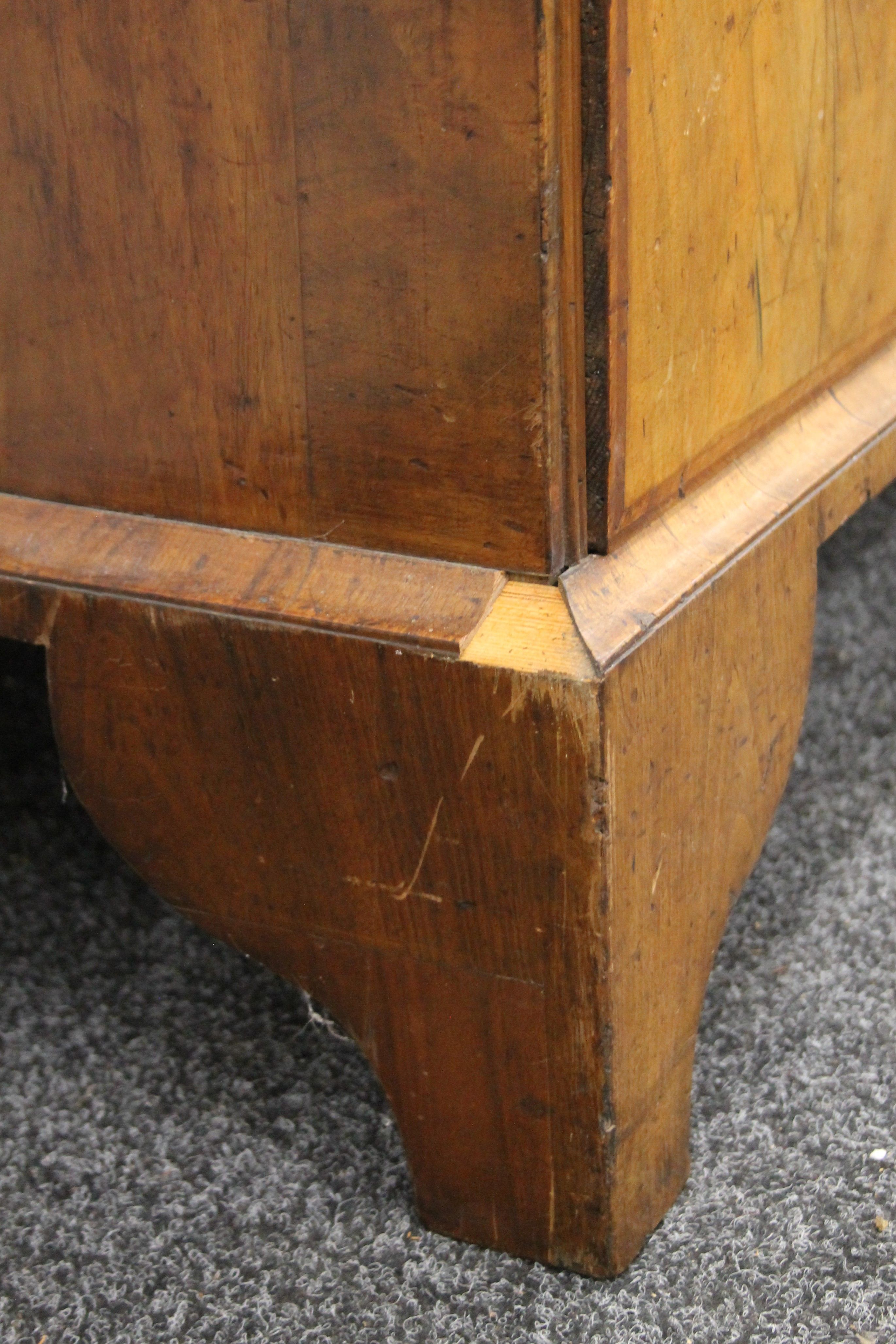 An 18th century walnut chest on chest. 103 cm wide x 180 cm high. - Image 14 of 14