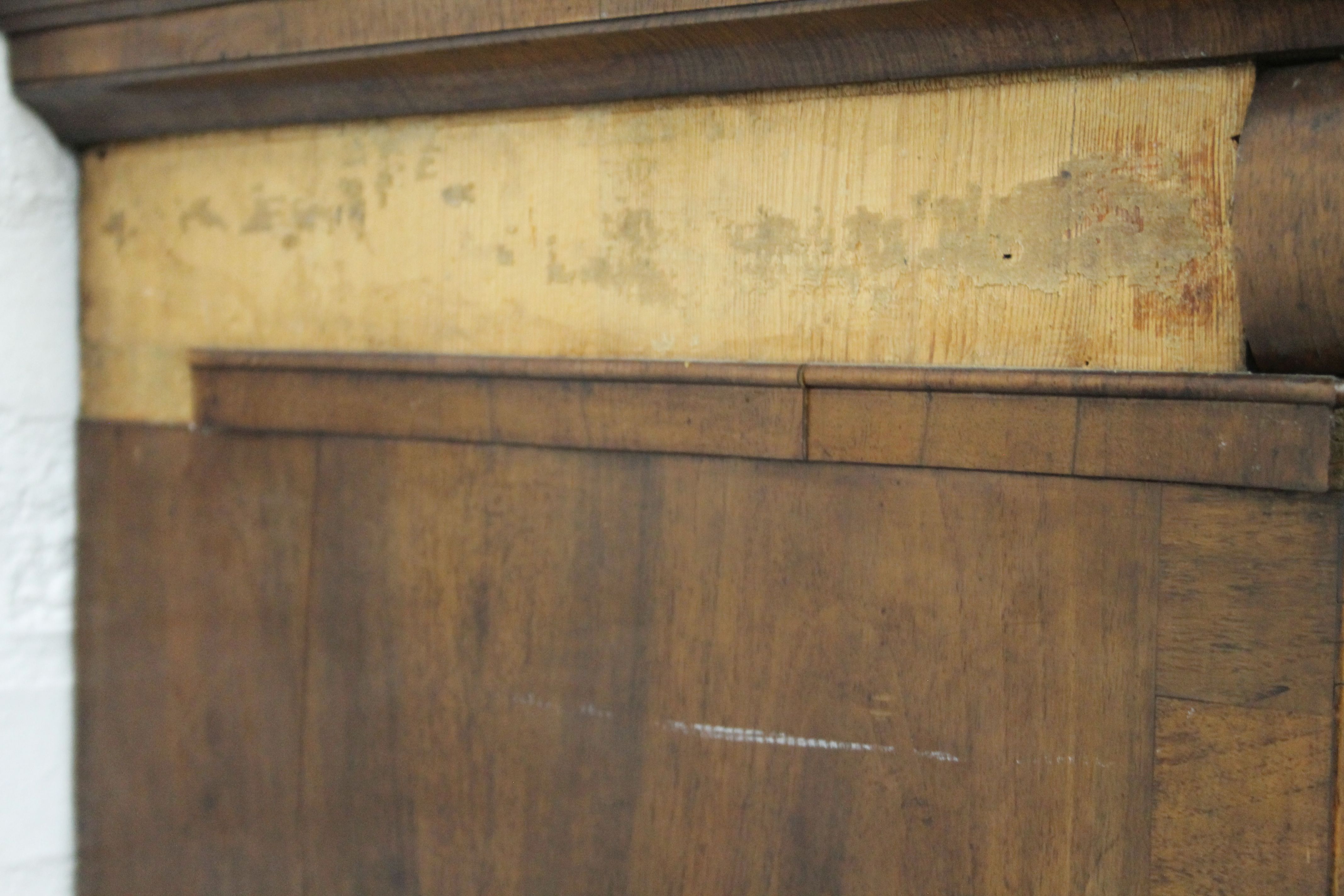 An 18th century walnut chest on chest. 103 cm wide x 180 cm high. - Image 11 of 14