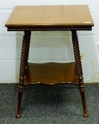 A late 19th/early 20th century oak barley twist side table. 60.5 cm square.
