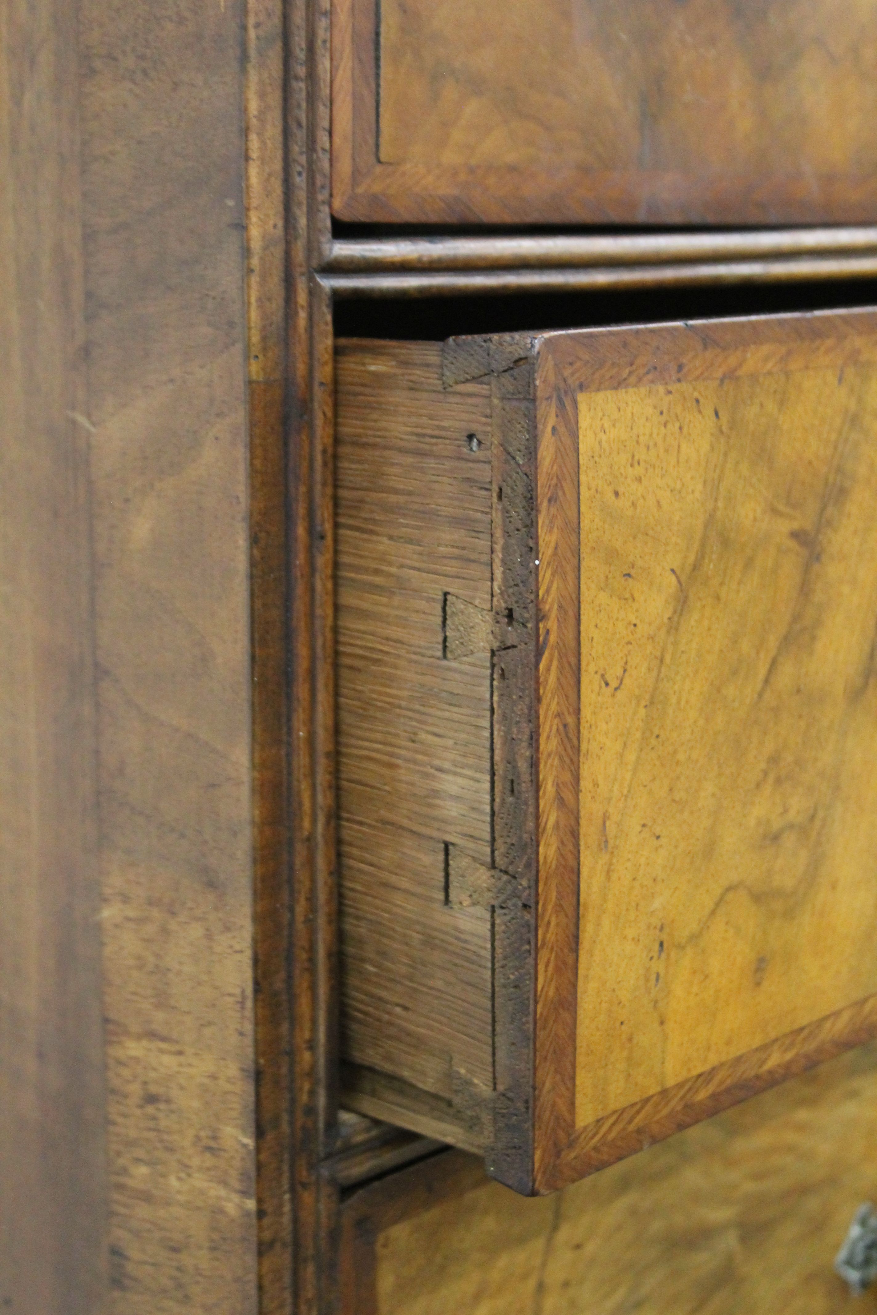 An 18th century walnut chest on chest. 103 cm wide x 180 cm high. - Image 9 of 14