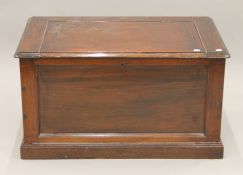 An early 20th century mahogany trunk. 93 cm wide x 52 cm high x 58 cm deep.