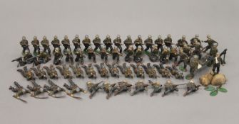 A quantity of vintage painted lead soldiers. The largest 5.5 cm high.
