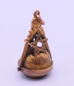An unmarked Masonic compass fob/pendant. 4 cm high. 9.4 grammes total weight.
