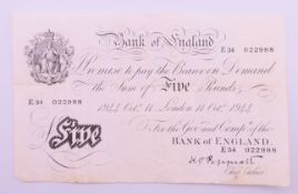 A Bank of England 1944 white £5 note.