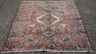 A handmade Persian Khrajeh rug. 200 x 154 cm.