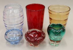 Six Art glass vases. The largest 21 cm high.