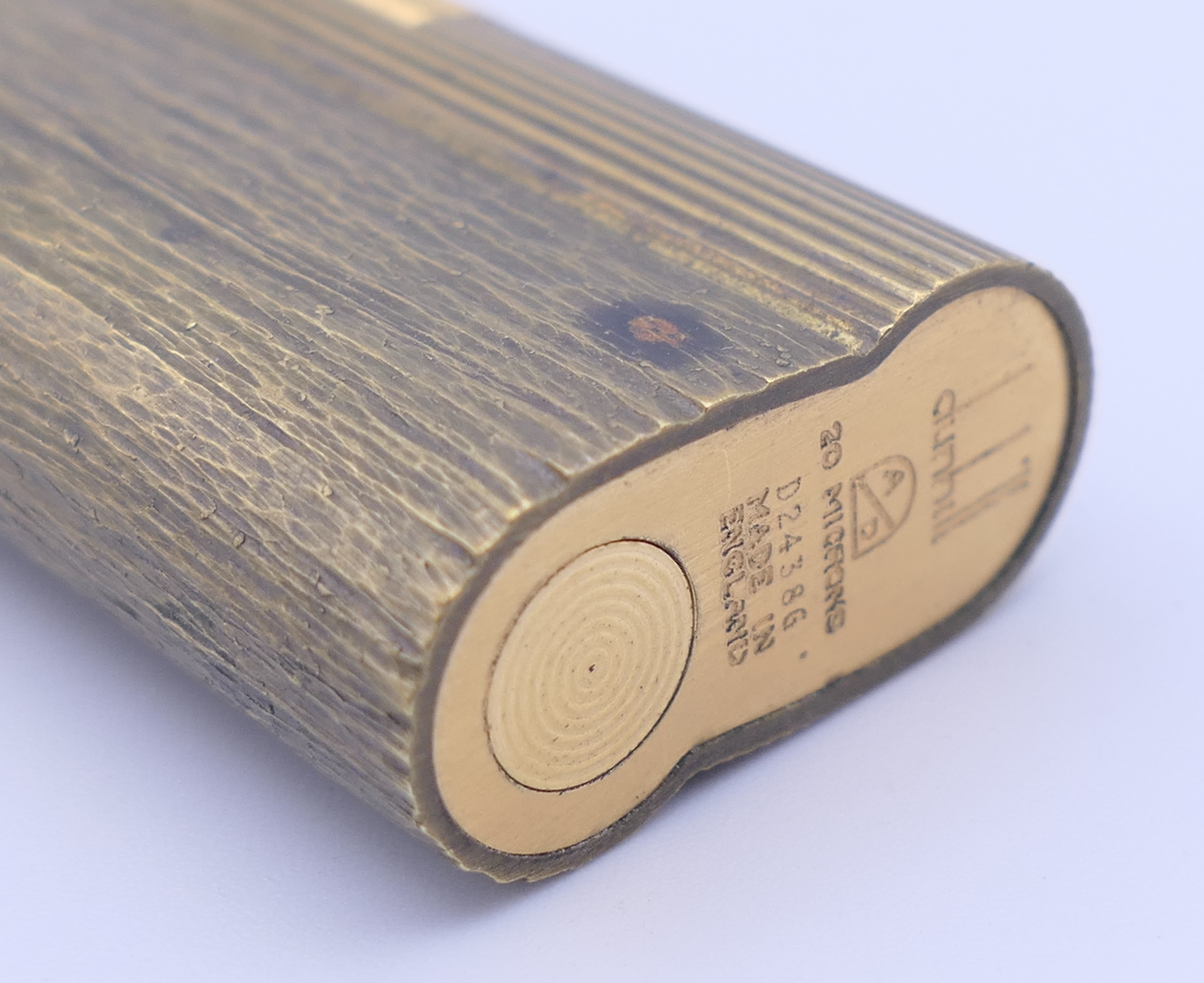 A Dunhill Cartier lighter and a Dunhill lighter. Each 6.5 cm high. - Image 10 of 10