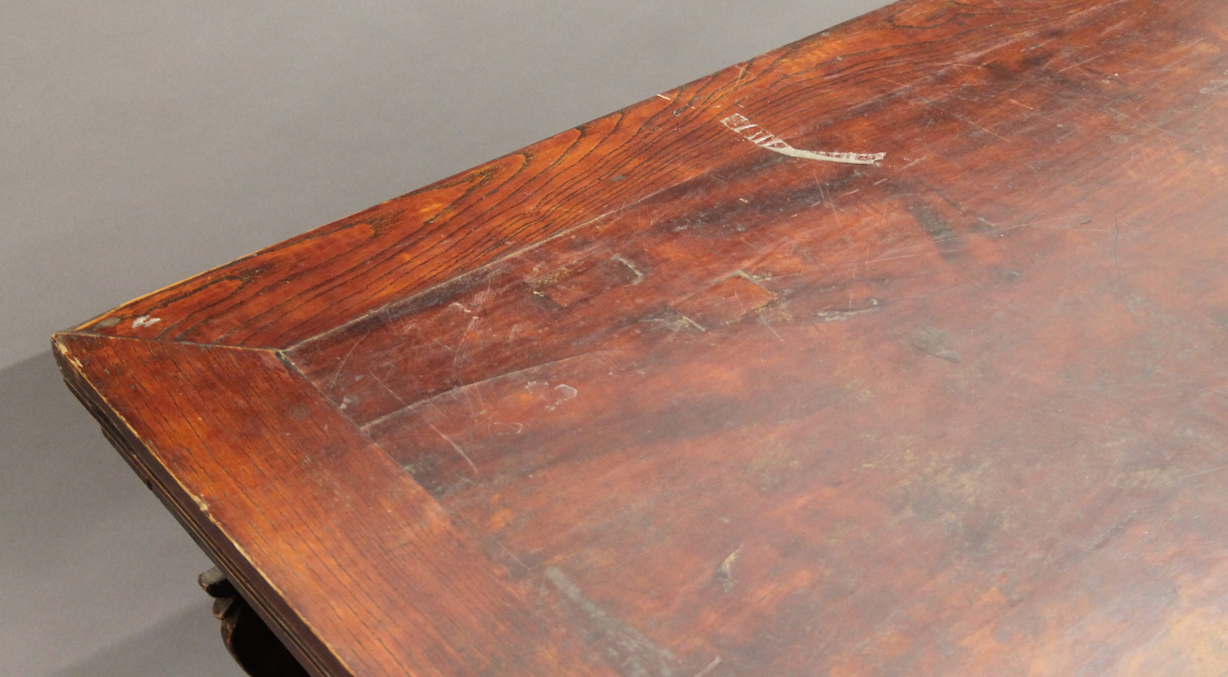 A 19th century Chinese elm side cupboard. 111 cm wide x 85 cm high x 79 cm deep. - Image 4 of 8