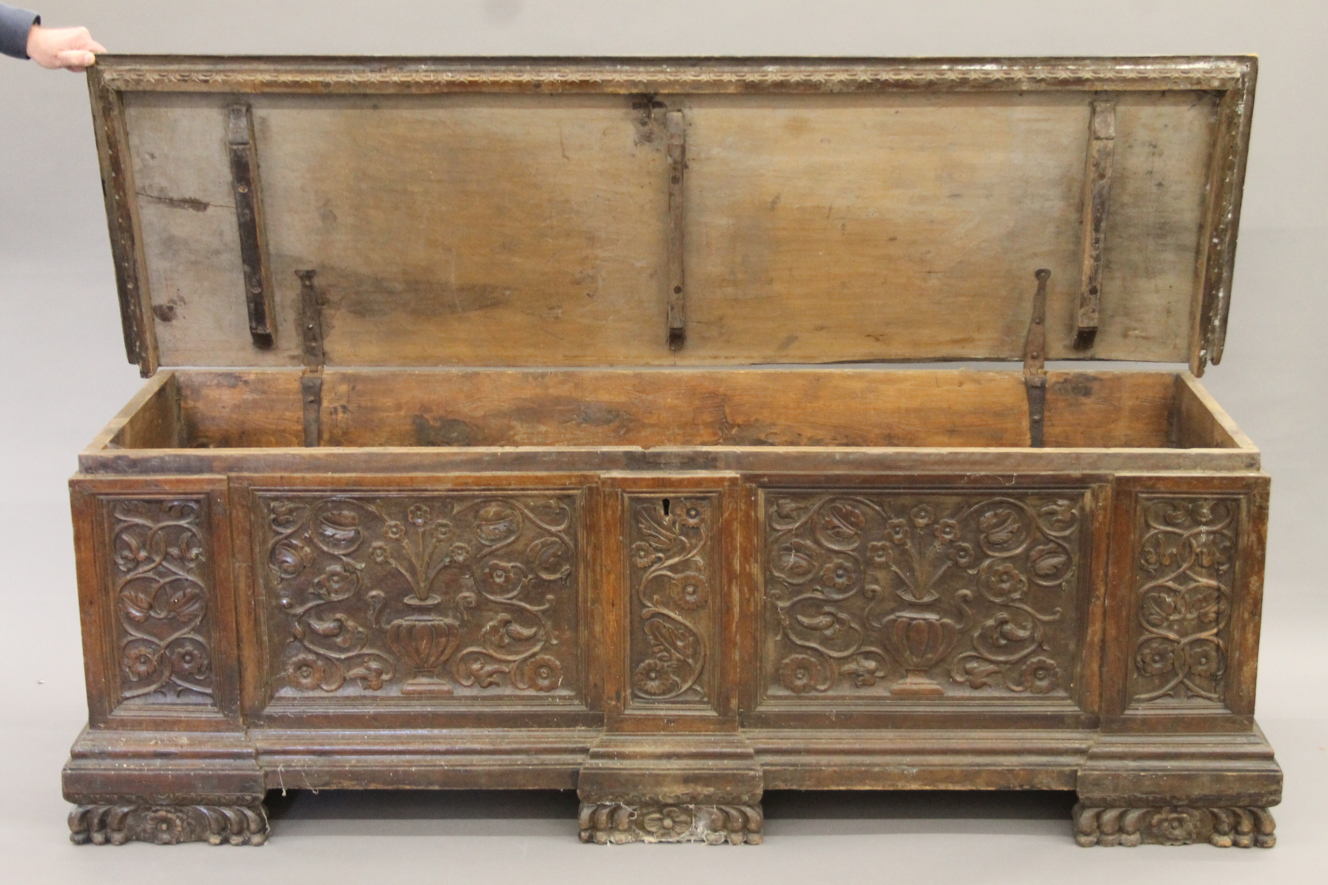 An 18th century Italian walnut cassone. 187 cm long. - Image 8 of 10