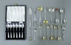 A cased set of six silver teaspoons and a quantity of various loose silver spoons, etc. The case 13.