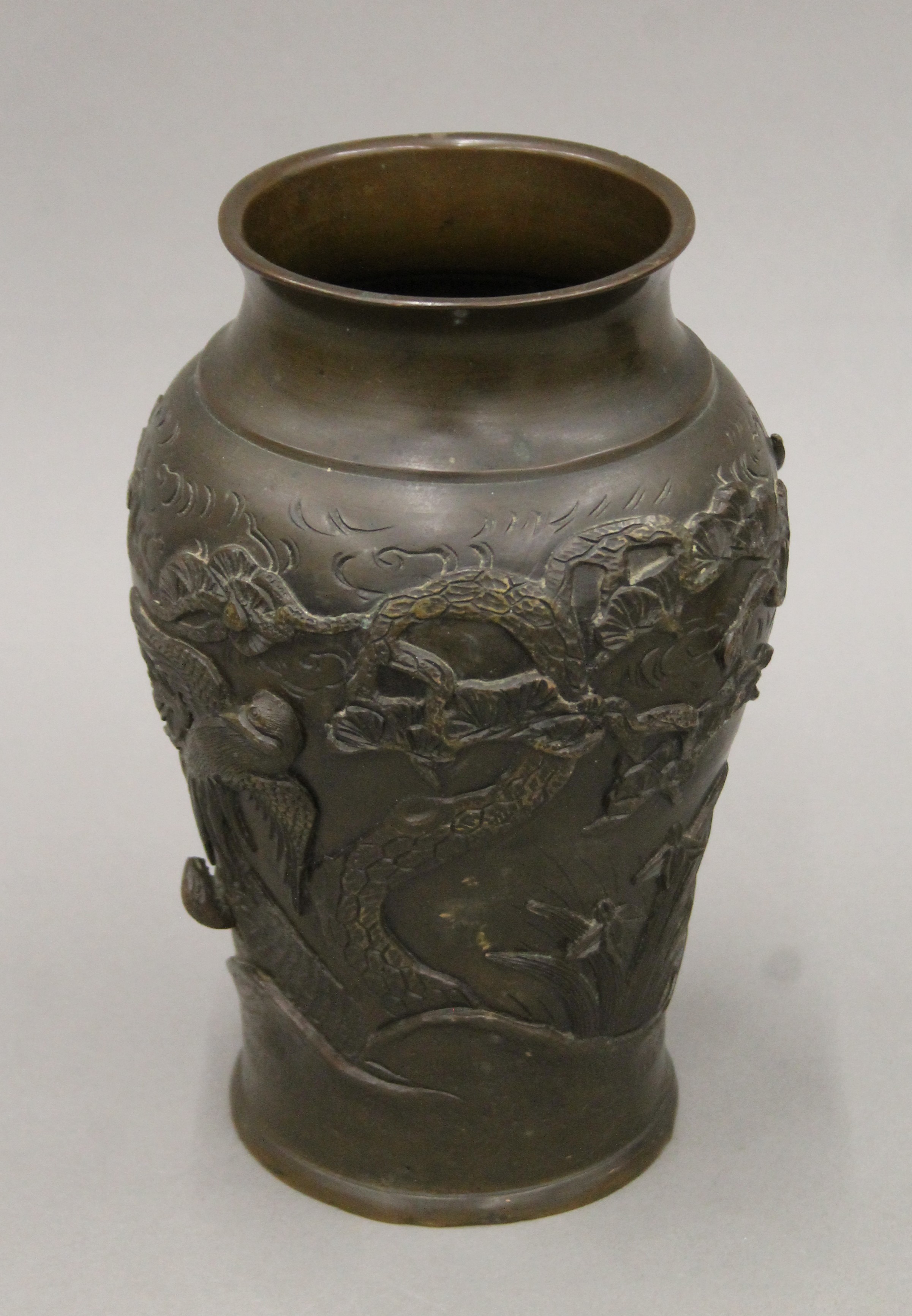 A pair of 19th century Japanese bronze vases. Each 25 cm high. - Image 2 of 7