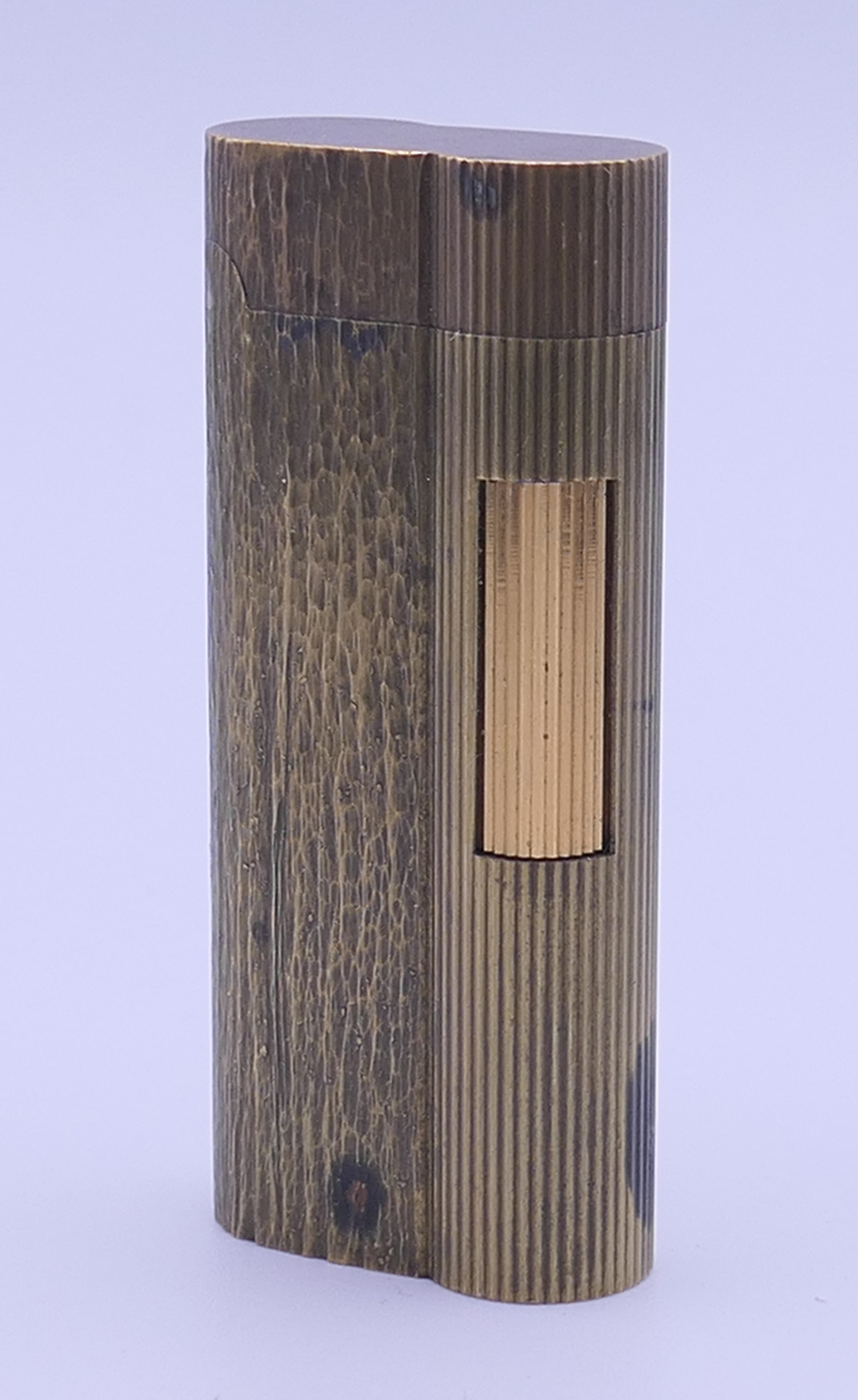 A Dunhill Cartier lighter and a Dunhill lighter. Each 6.5 cm high. - Image 7 of 10